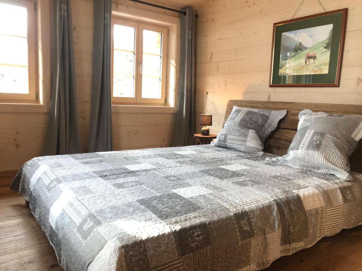 Au Pre Des Chevaux Bed & Breakfast Chateau-d'Oex Dış mekan fotoğraf